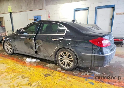 2013 Hyundai Genesis 3.8L z USA, uszkodzony, nr VIN KMHGC4DD2DU239814